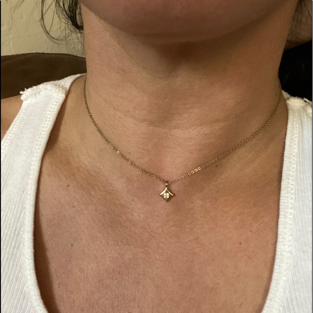 Diamond and gold necklace